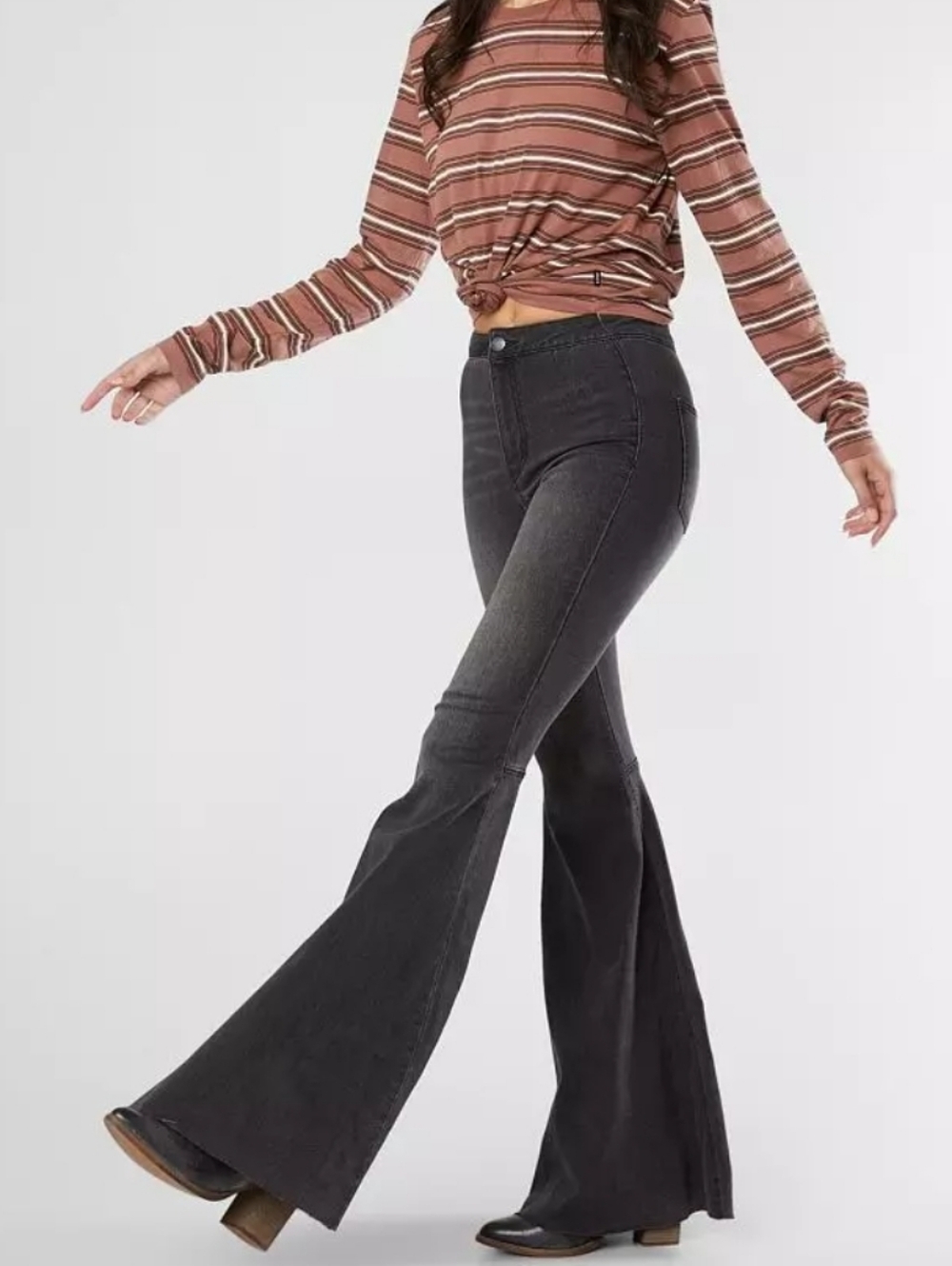 Free People Just Float On Flare Stretch Jean - Picture 2 of 11